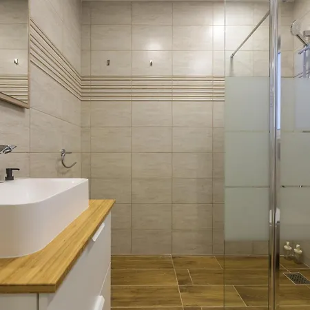 2 Bedroom Apt 10 * Marsaskala