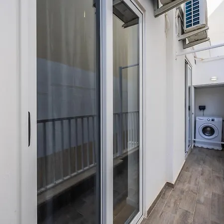 2 Bedroom Apt 10
